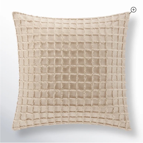 Five Queens Court Carter Euro Sham, Linen, 26X26 - Picture 1 of 2